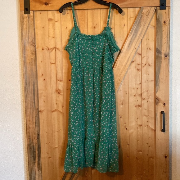 Green Floral Ruffle Dress - Picture 4 of 5